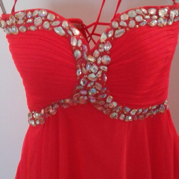 GRAD/PROM FORMAL DRESS NEW - Picture 4 of 10
